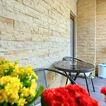Tale - Brand New In Pula's Old Town, With Free Netflix And Wi-fi *