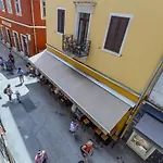 Tale - Brand New In Pula's Old Town, With Free Netflix And Wi-fi Apartment