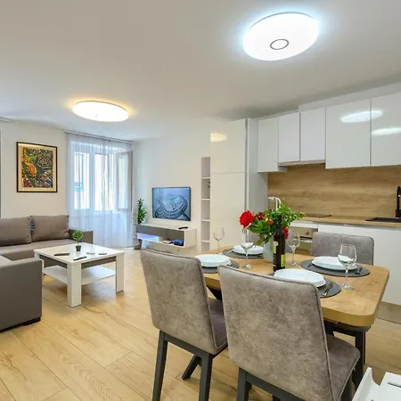 Tale - Brand New In Pula's Old Town, With Free Netflix And Wi-fi * Pula