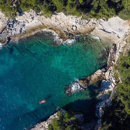 Tale - Brand New In Pula's Old Town, With Free Netflix And Wi-fi