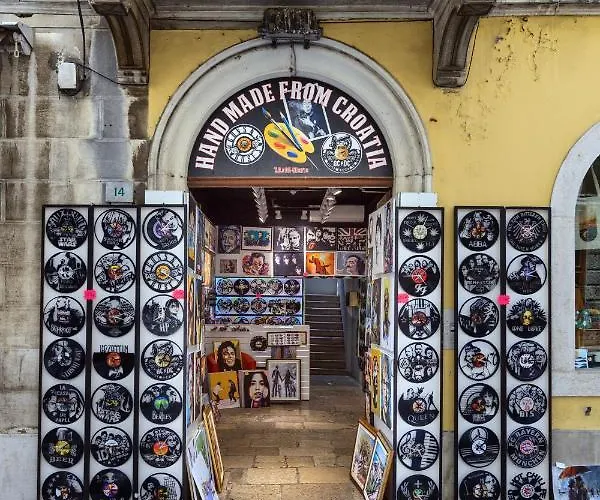 Appartamento Tale - Brand New In Pula's Old Town, With Free Netflix And Wi-fi