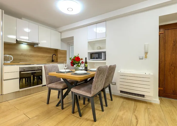 Διαμέρισμα Tale - Brand New In Pula's Old Town, With Free Netflix And Wi-fi *