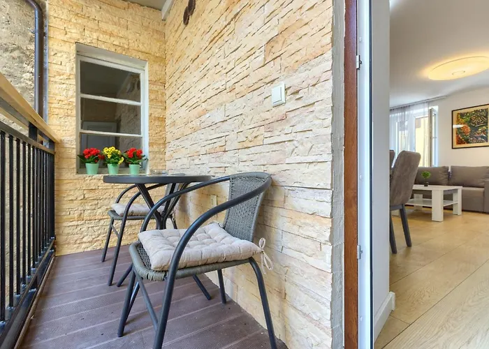 Tale - Brand New In Pula's Old Town, With Free Netflix And Wi-fi Апартаменты Пула